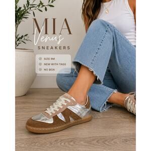 MIA Venus Sneakers Womens 9M Silver Metallic Brown Suede NWT Lace Up